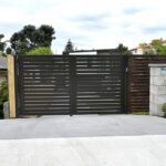 SA14 Slat Double Driveway Gate